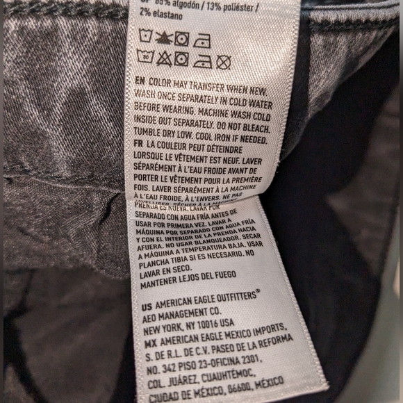 American Eagle Black Distressed Ankle fit Jeans Sz 4 Next level stretch Mid Rise - Picture 9 of 9